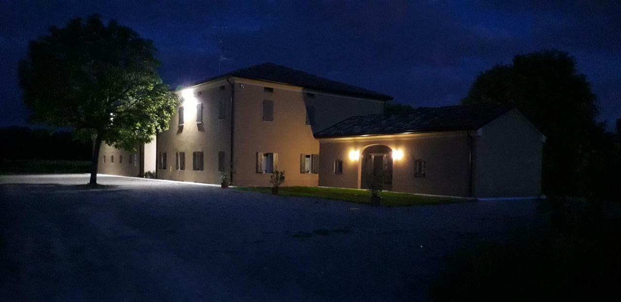 Agriturismo Vitae Fabbrico Εξωτερικό φωτογραφία